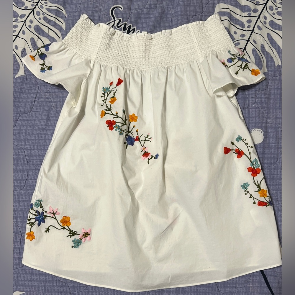 Tory Burch Off Shoulder Embr White Blouse Top sz 4 Excellent Condition worn once